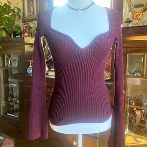 Title: Burgundy Ribbed Square-Neck Top - Size S  Description: Elegant and casual
